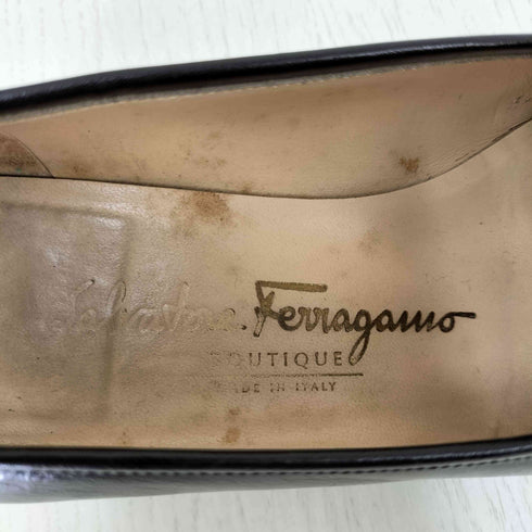 サルヴァトーレフェラガモ Salvatore Ferragamo vara ヴァラ スクエアトゥローファー レディース US:6