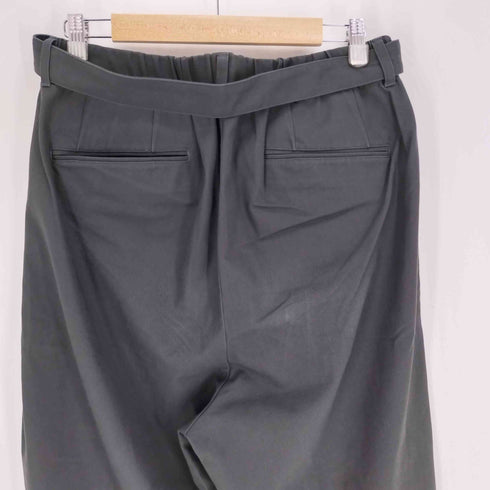 カズユキクマガイアタッチメント KAZUYUKI KUMAGAI ATTACHMENT 30/2強撚ツイル ベルト付ワイドテーパードパンツ メンズ JPN:3