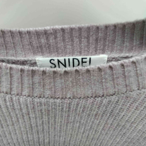 スナイデル snidel デフォルメーションニットトップス レディース ONE SIZE