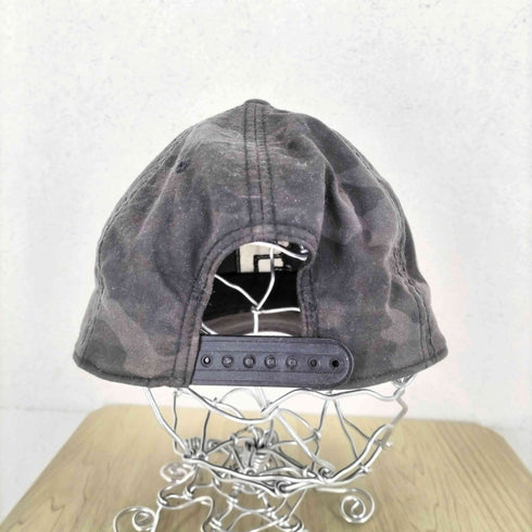 バーニーズニューヨーク BARNEYS NEWYORK カモ柄ナンバリングデザインキャップ メンズ