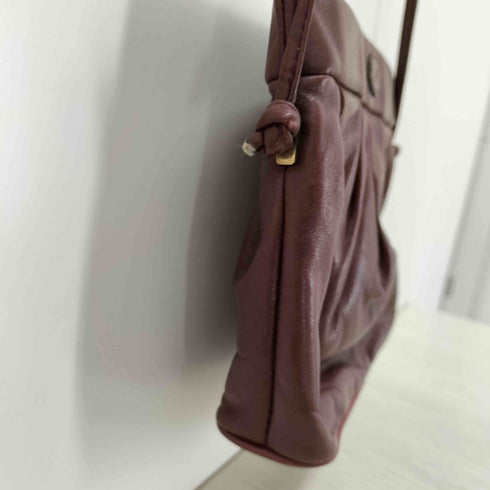 アイグナー AIGNER レザーショルダーポーチ レディース