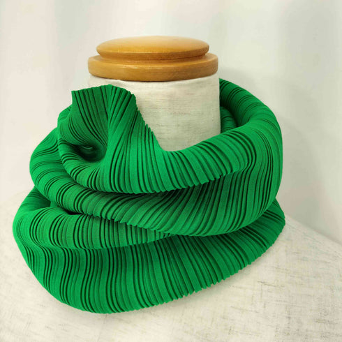 プリーツプリーズイッセイミヤケ PLEATS PLEASE ISSEY MIYAKE プリーツ ネックウォーマー レディース