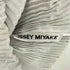 イッセイミヤケ ISSEY MIYAKE 00SS 銀タグ ラインデザイン Vネック タイト プリーツ ノースリーブカットソー レディース