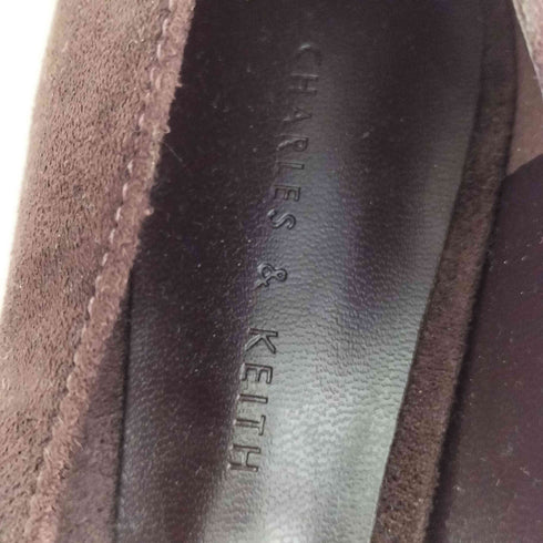 チャールズアンドキース CHARLES&KEITH スウェードパンプス レディース