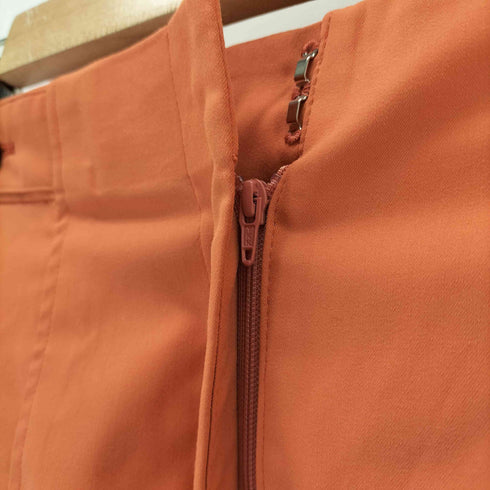 ブルーレーベルクレストブリッジ BLUE LABEL CRESTBRIDGE タックテーパードスラックス レディース JPN:38