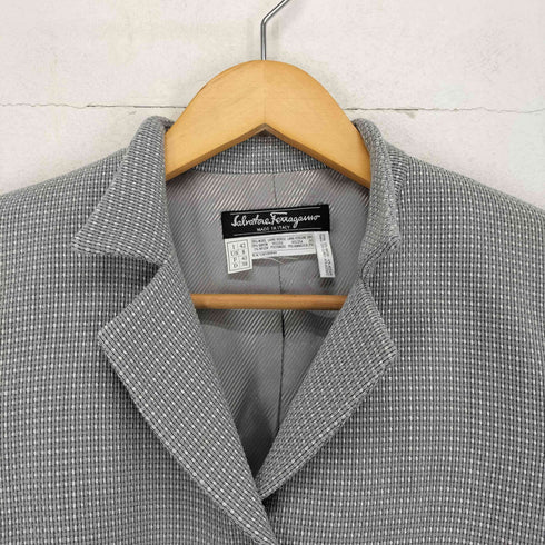 サルヴァトーレフェラガモ Salvatore Ferragamo レーヨン混 4ボタン テーラードジャケット レディース 42