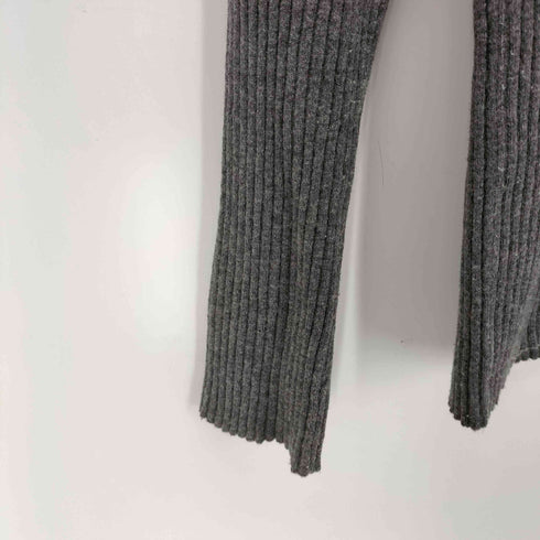 アーペーセー A.P.C. フランス製vネックウールニット レディース