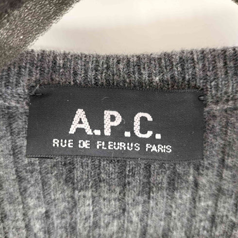 アーペーセー A.P.C. フランス製vネックウールニット レディース