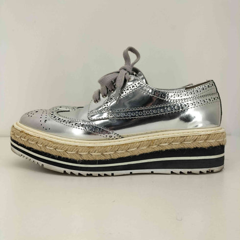 プラダ PRADA シルバー メタリック ウイングチップ シューズ レディース 35 1/2