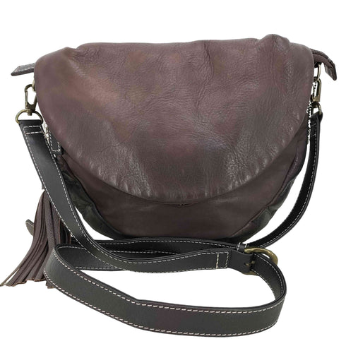 オサム OSAM レザー タッセル フラップ ショルダーバッグ レディース