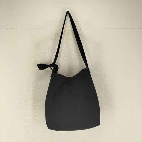 アンドゥムルメステール Ann DEMEULEMEESTER ロゴプリントショルダーバッグ レディース