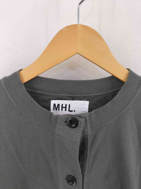 エムエイチエル MHL. コットンジャージー ノーカラー シャツ レディース JPN:2