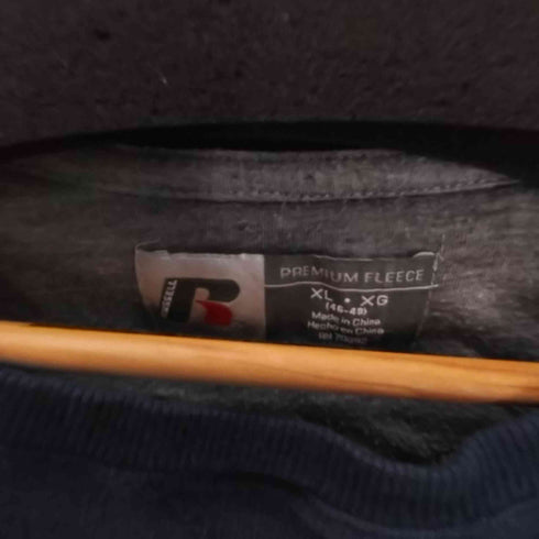 ラッセルアスレチック RUSSELL ATHLETIC FLEECE ロゴ 刺繍 裏地フリース 前Vガゼット リバース 型 スウェット メンズ import:XL