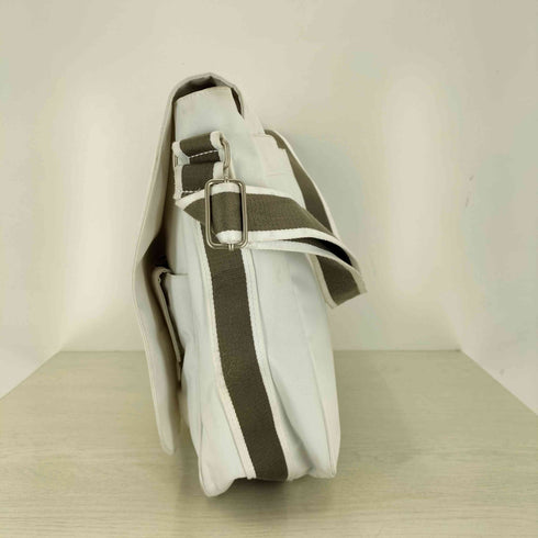 ラコステ LACOSTE ワンポイントロゴメッセンジャーバッグ メンズ