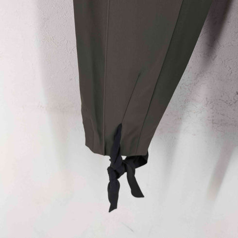 トーガプルラ TOGA PULLA センタープレス 裾リボン ナイロンパンツ レディース JPN:36