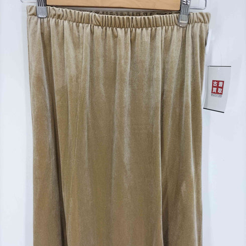 ケイビーエフ KBF 24AW セミフレア ベロア スカート レディース ONE SIZE