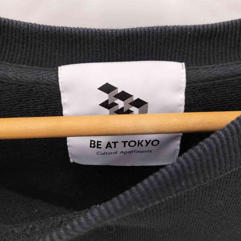 ビームス BEAMS BE AT TOKYO 刺繍ロゴ クルーネック スウェットシャツ メンズ import:L