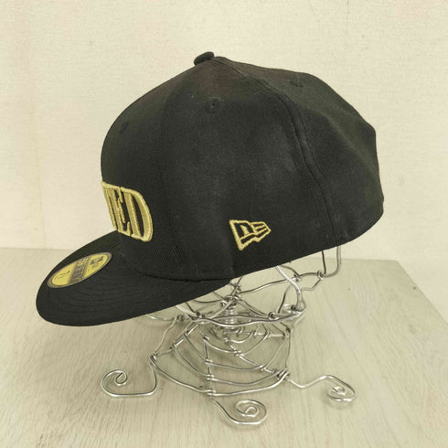 ニューエラ NEW ERA アニメコラボ 59FIFTY WANTED 6パネル キャップ メンズ 7 1/2