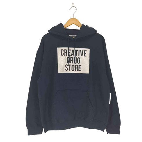 クリエイティブドラッグストア CREATIVE DRUG STORE ロゴフーデットパーカー メンズ JPN:L