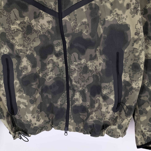 ナイキ NIKE TECH DF WOVEN CAMO WR OS JKT メンズ JPN:L