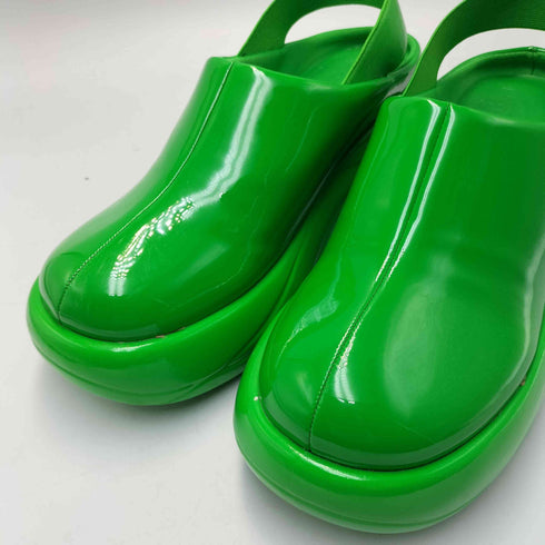 チャールズアンドキース CHARLES&KEITH Roony ルーニー パテントバックストラップフラット シューズ レディース 39/250