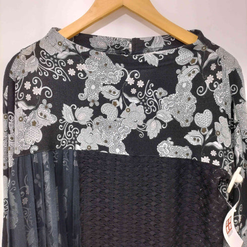 アズノゥアズドゥバズ as know as de base 1枚でも様になるPO プルオーバーカットソー レディース