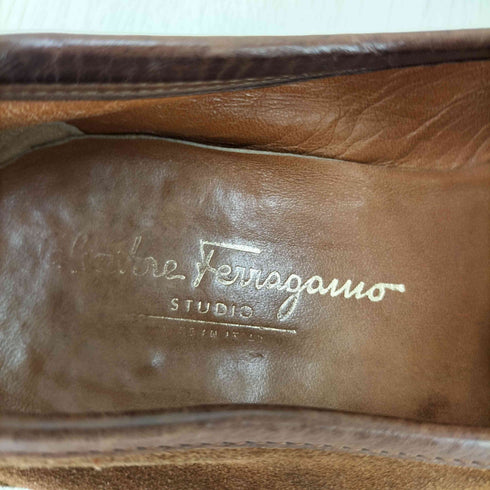 サルヴァトーレフェラガモ Salvatore Ferragamo ガンチーニ スエードローファー レディース JPN:24