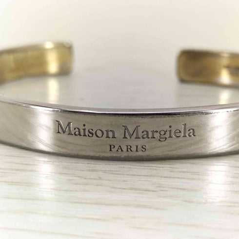 メゾンマルジェラ Maison Margiela イタリア製 925刻印 ロゴ刻印 シルバーバングル メンズ