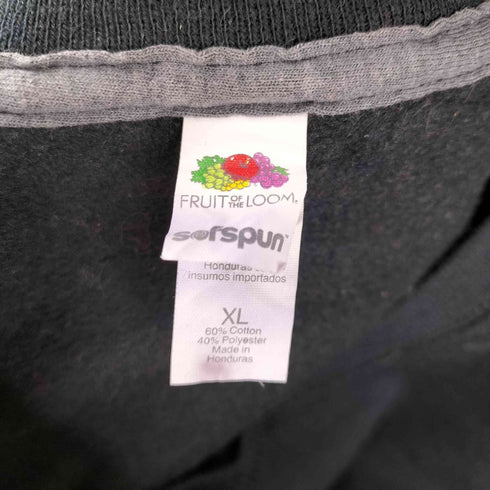 フルーツオブザルーム FRUIT OF THE LOOM FUCK RACISM 前Vガゼット ラメプリントクルーネックスウェット メンズ XL