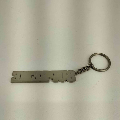 シュプリーム Supreme 18SS BLOCK LOGO KEYCHAIN メンズ