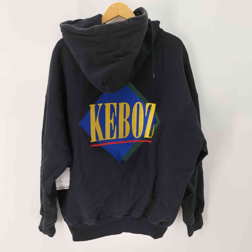 ケボズ KEboz バック刺繍ロゴ パーカー メンズ JPN:L
