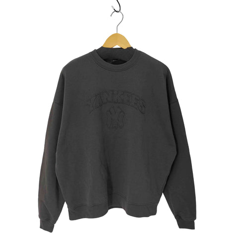 フリークスストア FREAKS STORE 24AW 別注 ビッグシルエット パッチワークロゴ クルーネックスウェット メンズ JPN:M