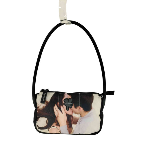 マークジェイコブス heaven by marc jacobs Kissing Shoulder Bag レディース