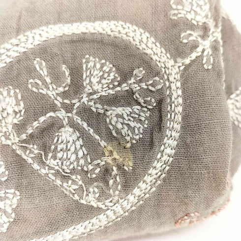 ヌキテパ NE QUITTEZ PAS アラベスク 刺繍 大判 フリンジ ストール レディース