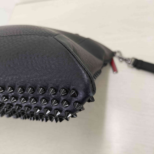 クリスチャンルブタン CHRISTIAN LOUBOUTIN ピーターポーチ スパイクスタッズ クラッチバッグ メンズ