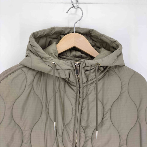 ザラ ZARA 撥水加工入りフード付きパフジャケット レディース import:M