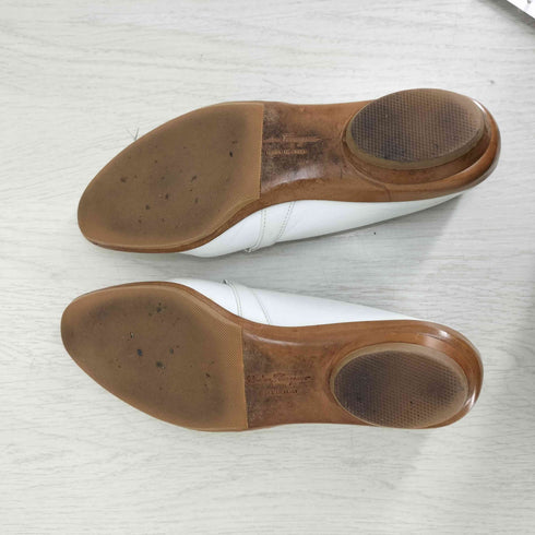サルヴァトーレフェラガモ Salvatore Ferragamo フラットレザーシューズ レディース