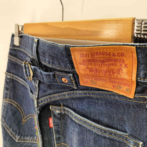 リーバイス Levis 90S 日本製 702 XX ビックE ボタン裏 J22 刻印 バックアジャスター 革パッチ ボタンフライ ステッチ デザイン リメイク デニムスカート 99年製 レディース W29 L36