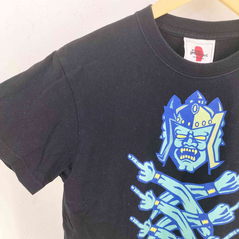パンクドランカーズ PUNK DRUNKERS マンガ キャラクタープリント Tシャツ メンズ JPN:M