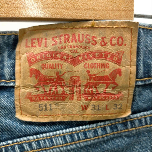 リーバイス Levis サイド ほつれ加工 裾カットオフ スリム ストレート デニム パンツ メンズ W31 L32