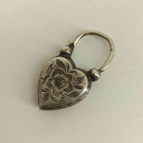 Antique Victorian Silver Heart Padlok Clasp Pendant メンズ