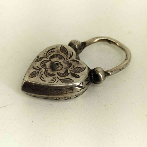 Antique Victorian Silver Heart Padlok Clasp Pendant メンズ