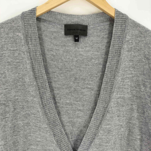 エンポリオアルマーニ EMPORIO ARMANI 24AW Plain-knit virgin-wool V-neck cardigan プレーンニット、バージンウールVネックカーディガン メンズ EUR:52
