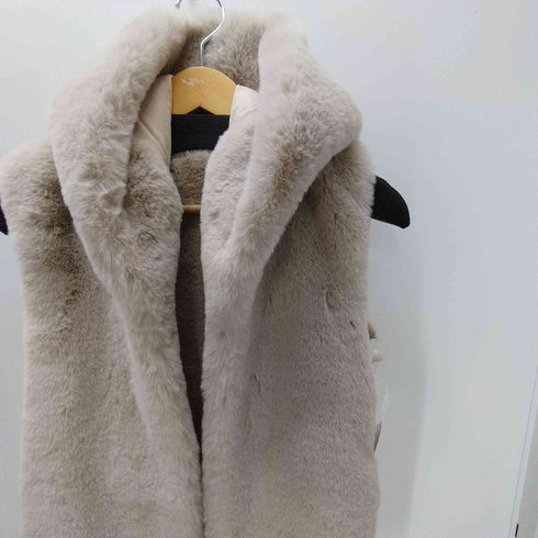 アルアバイル allureville 22AW フェイクファーフーディジレ レディース 2