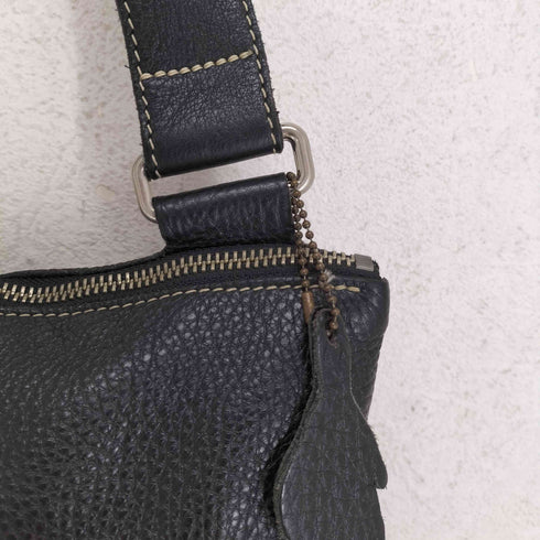 Roots MADE IN CANADA シボ革レザーショルダーバッグ メンズ