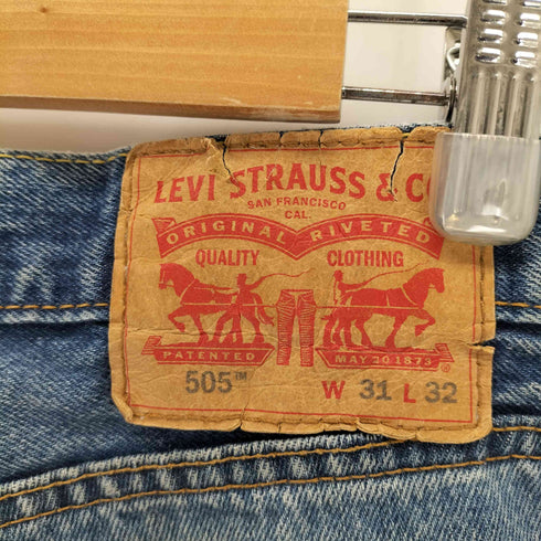 リーバイス Levis 505 REGULAR FIT STRAIGHT LEG ジップフライデニム メンズ W31L32