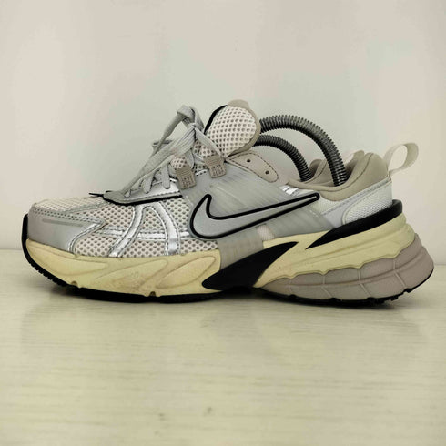 ナイキ NIKE V2K RUN SUMMIT WHITE/METALLIC SILVER レディース JPN:23.5