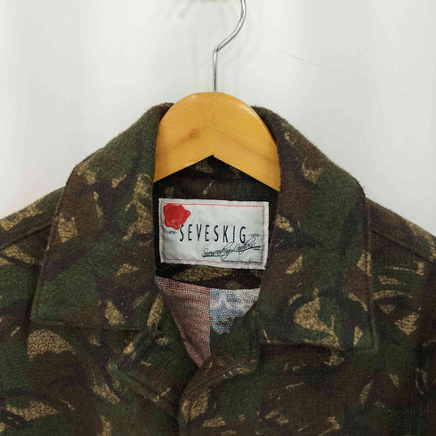 セヴシグ SEVESKIG カモフラ ナイロンコート メンズ M