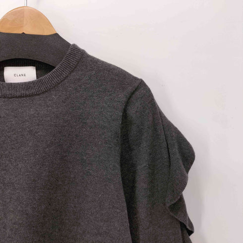 クラネ CLANE CLANE BACK SHOULDER FRILL KNIT TOPS レディース JPN:2