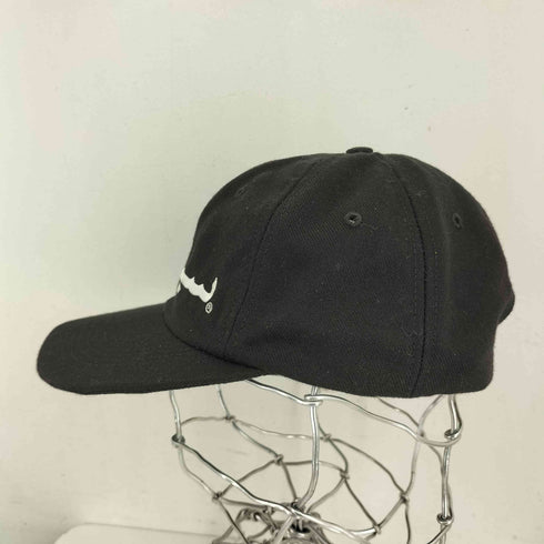 シュプリーム Supreme ARABIC LOGO 6-PANEL メンズ
